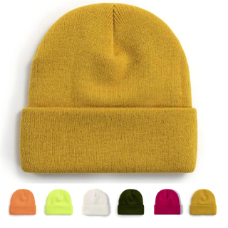 Warme Acryl-Strickm&uuml;tze in verschmutzter Farbe – Gro&szlig;handel f&uuml;r Winterm&uuml;tzen
